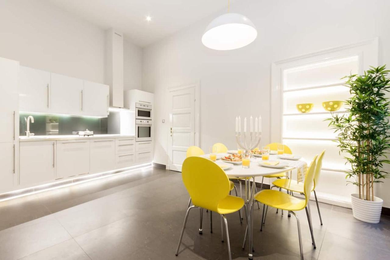 Apartament Bpr Sophisticated Astoria With Balcony Budapeszt